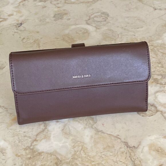 Matt & Nat Vegan Leather Wallet - Picture 1 of 11